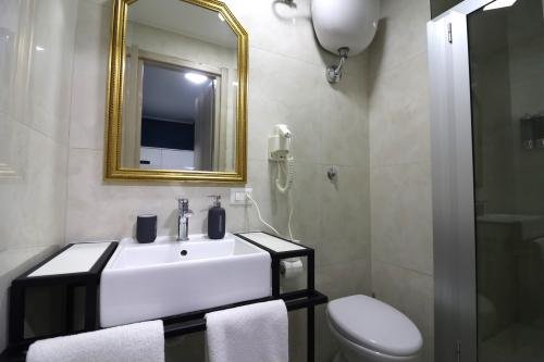 b&b napoli centro storico camera matrimoniale bed and breakfast room napoli historic center